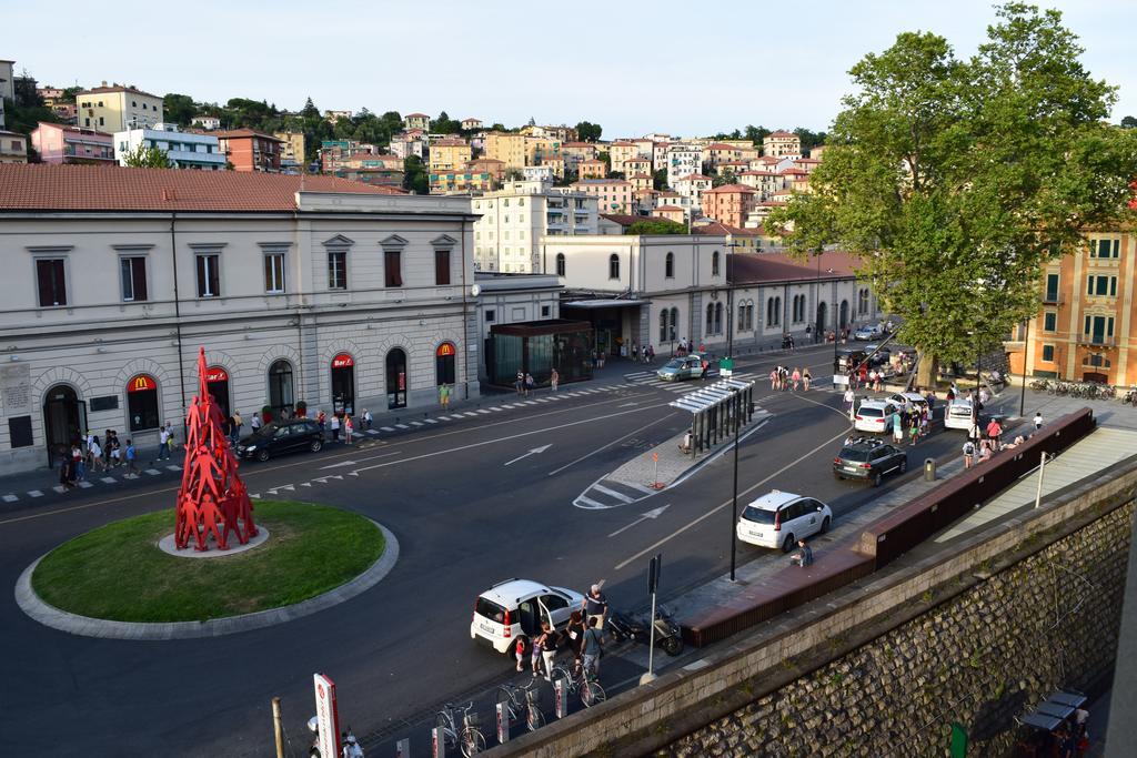 Hotel Mary La Spezia Exteriör bild