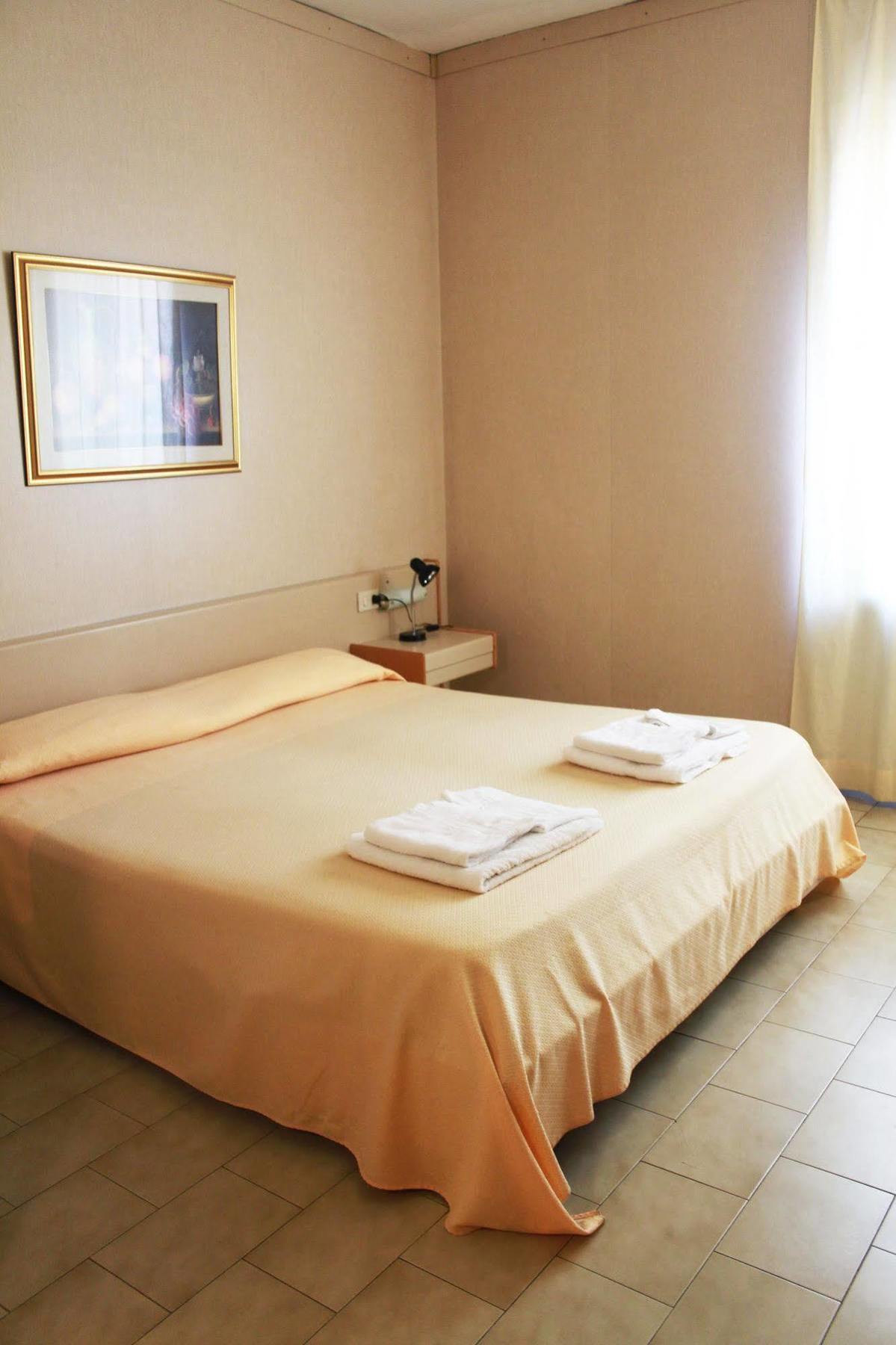 Hotel Mary La Spezia Exteriör bild